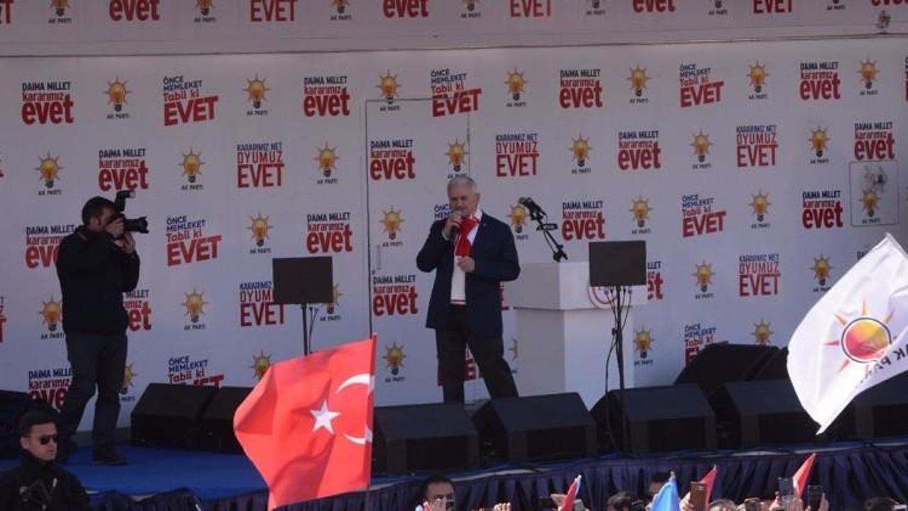 Başbakan: Kılıçdaroğlu koltuğuna yapışmış!