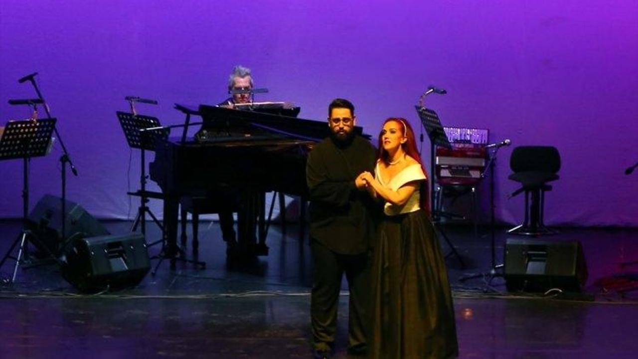 Antalya'da "Vals, Tango ve Opera" gecesi