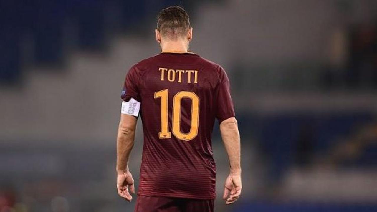Francesco Totti'ye 6 yıllık sözleşme!