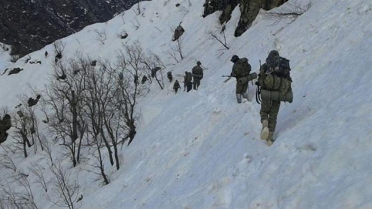 Hakkari'de 3 PKK'lı terörist öldürüldü