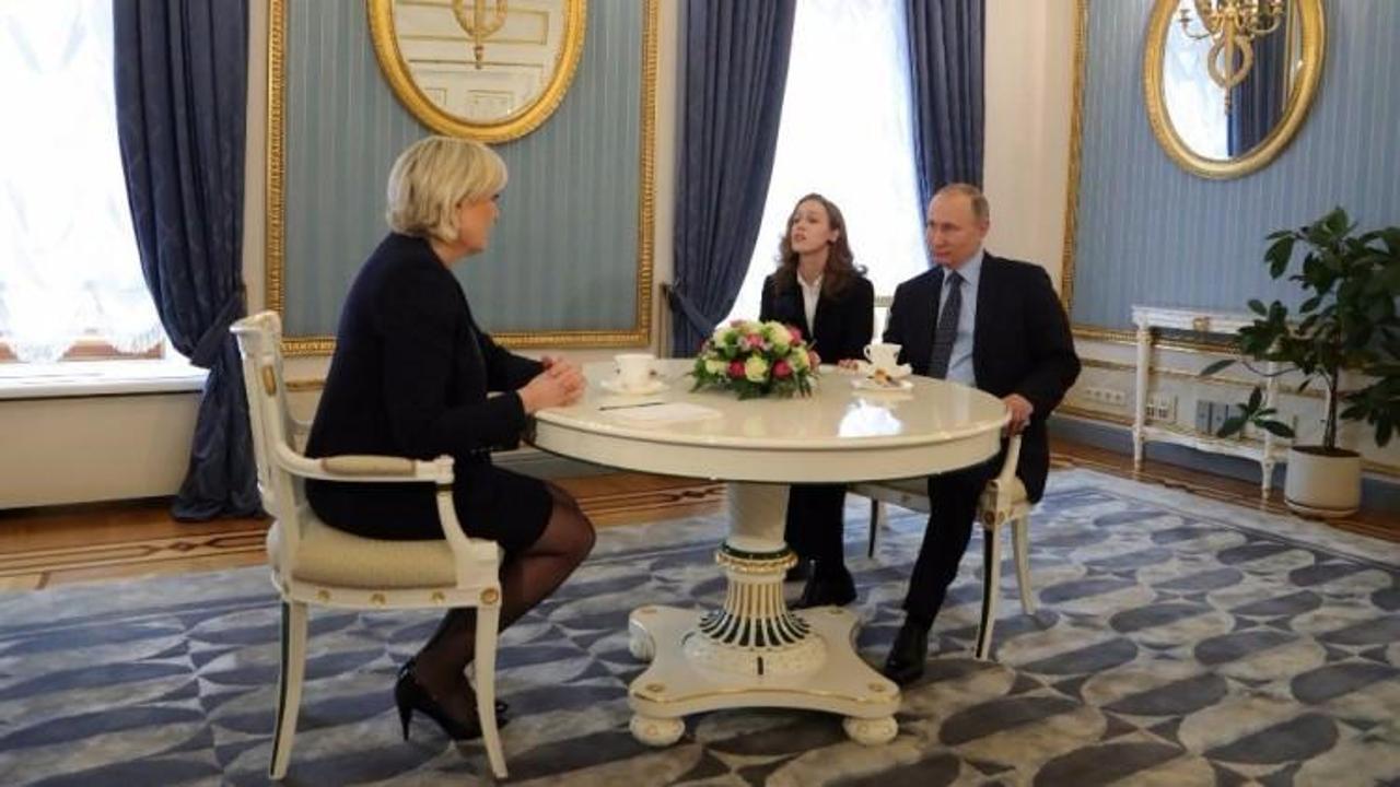 Rusya'da Putin-Le Pen buluşması
