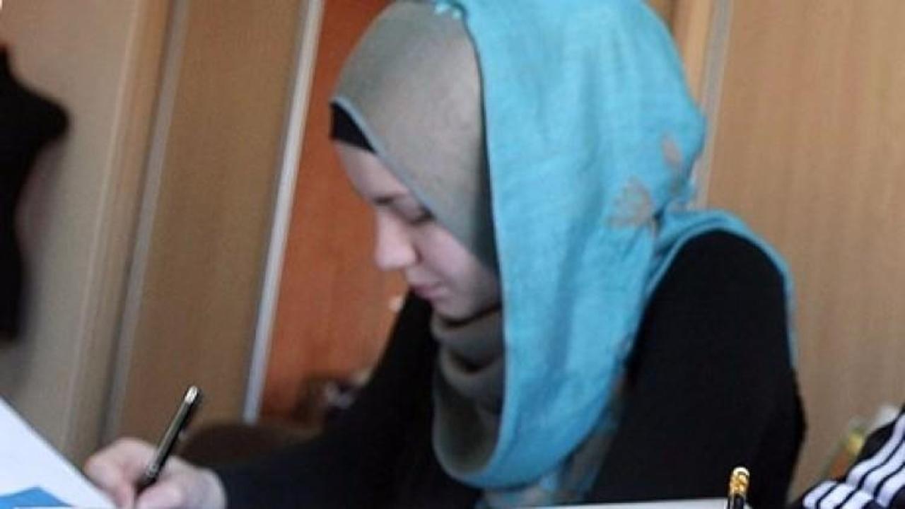Çeçenistan'da okullarda başörtüsüne izin