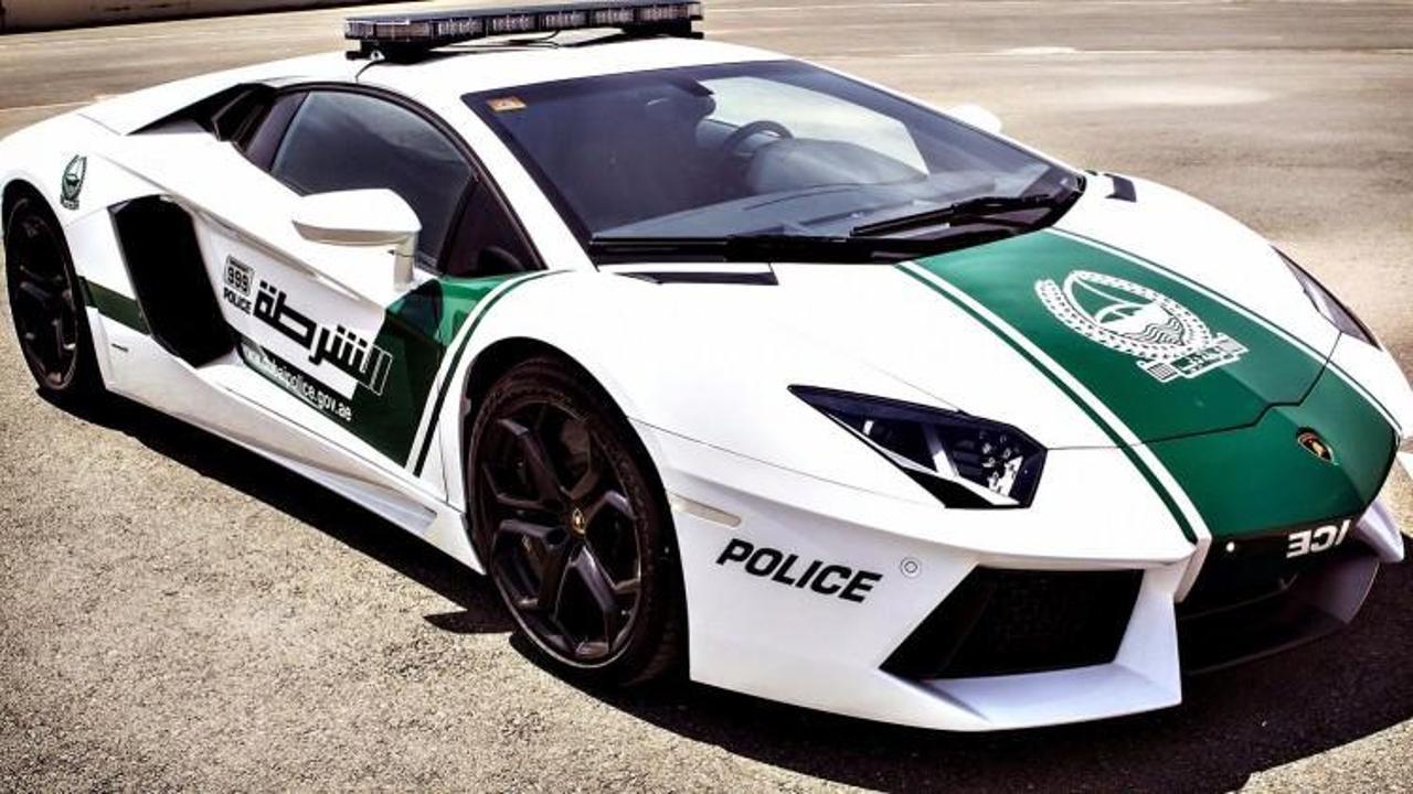 Dubai polisinin arabaları rekorlar kitabına girdi