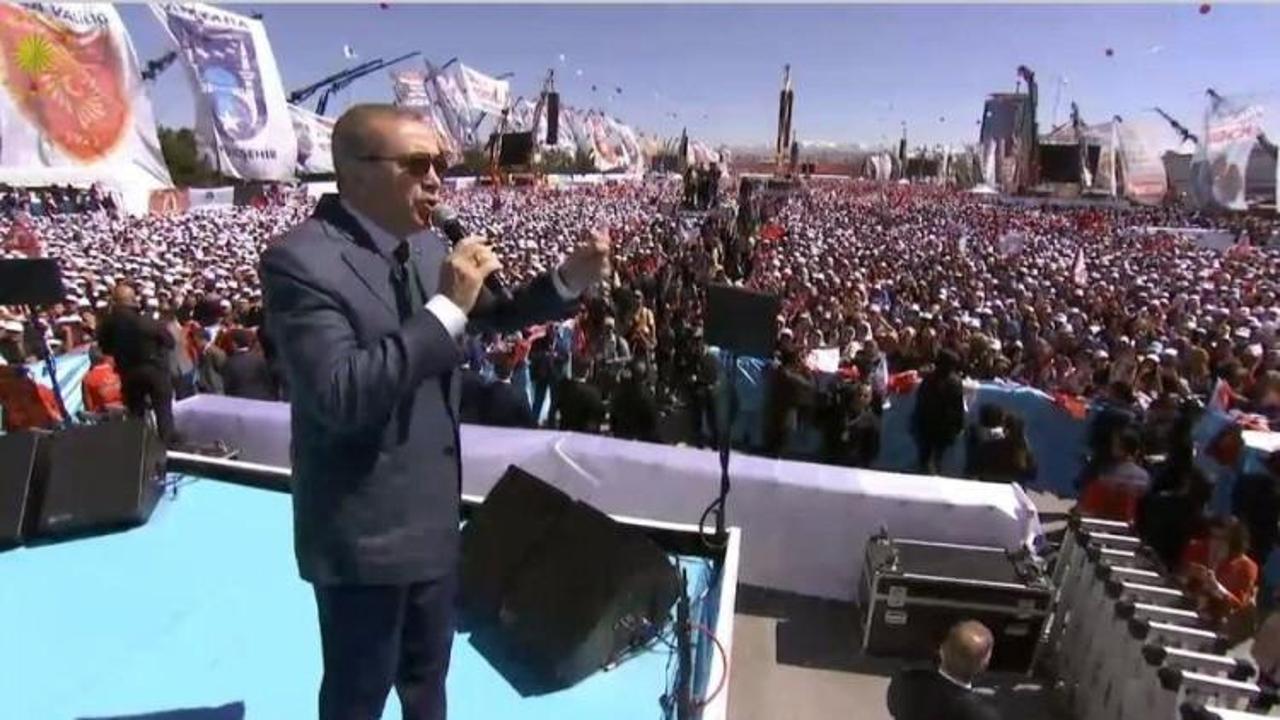 Erdoğan: Evet diyen de hayır diyen de saygındır