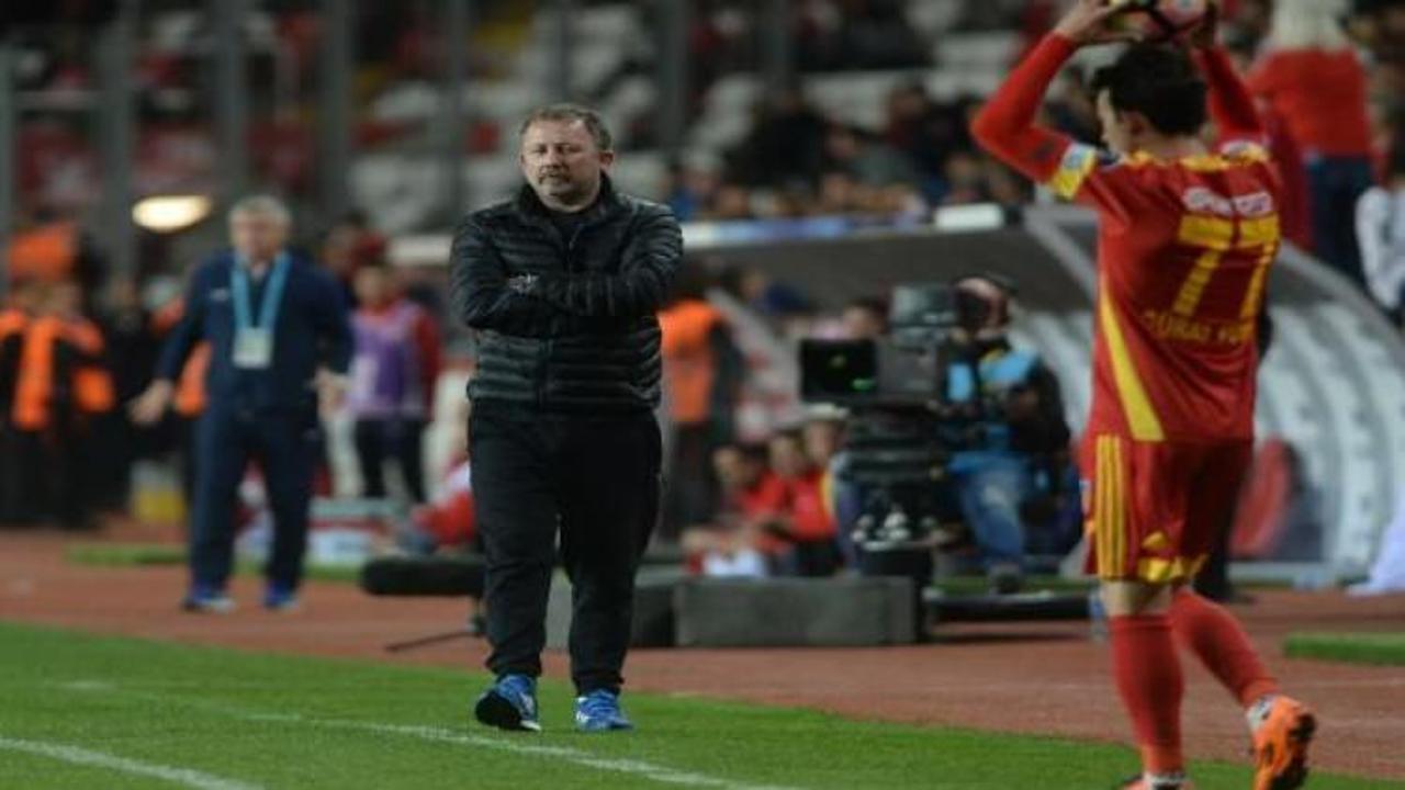 Sergen Yalçın'dan futbolcusuna eleştiri! 