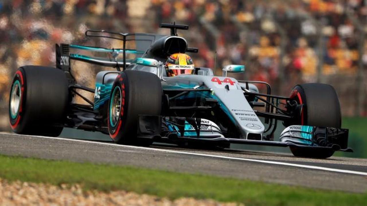 Çin'de pole pozisyonu Hamilton'un oldu!