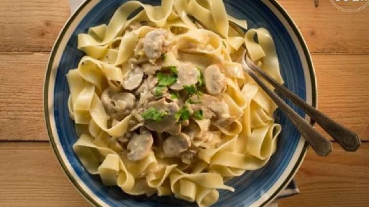 Kremalı mantarlı fettuccine tarifi