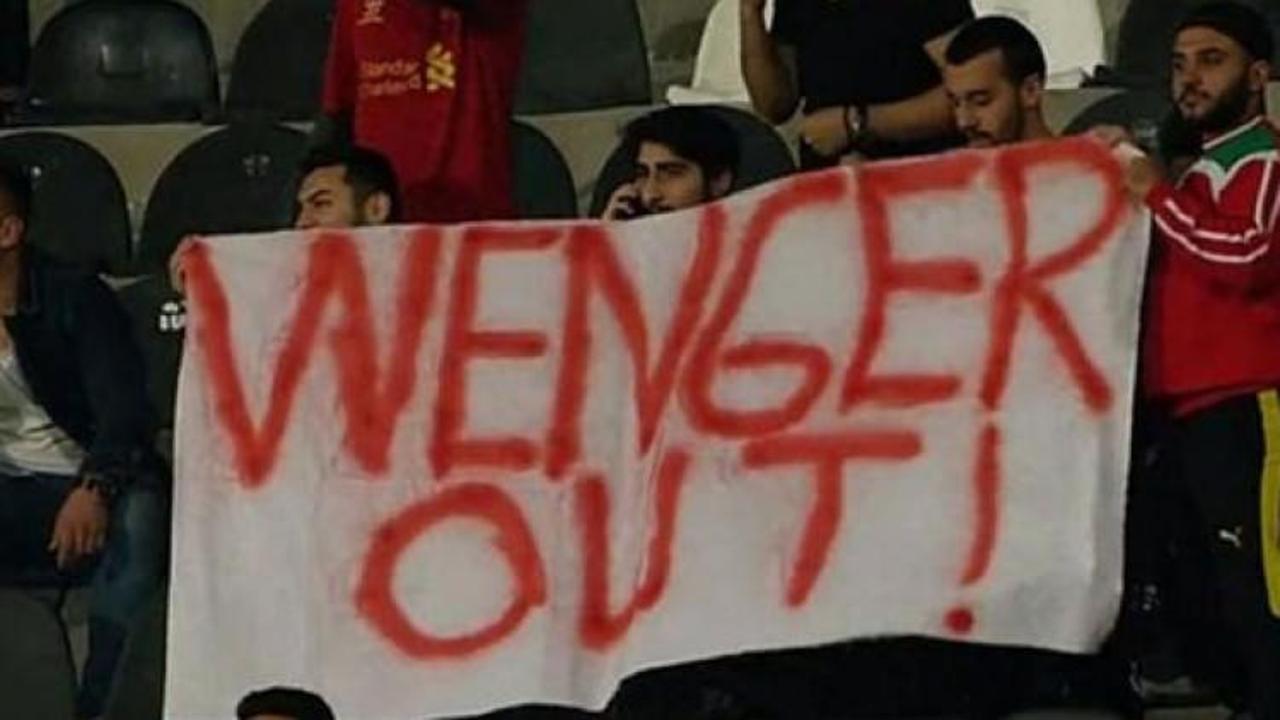 Manisa'da Arsene Wenger'e istifa çağrısı