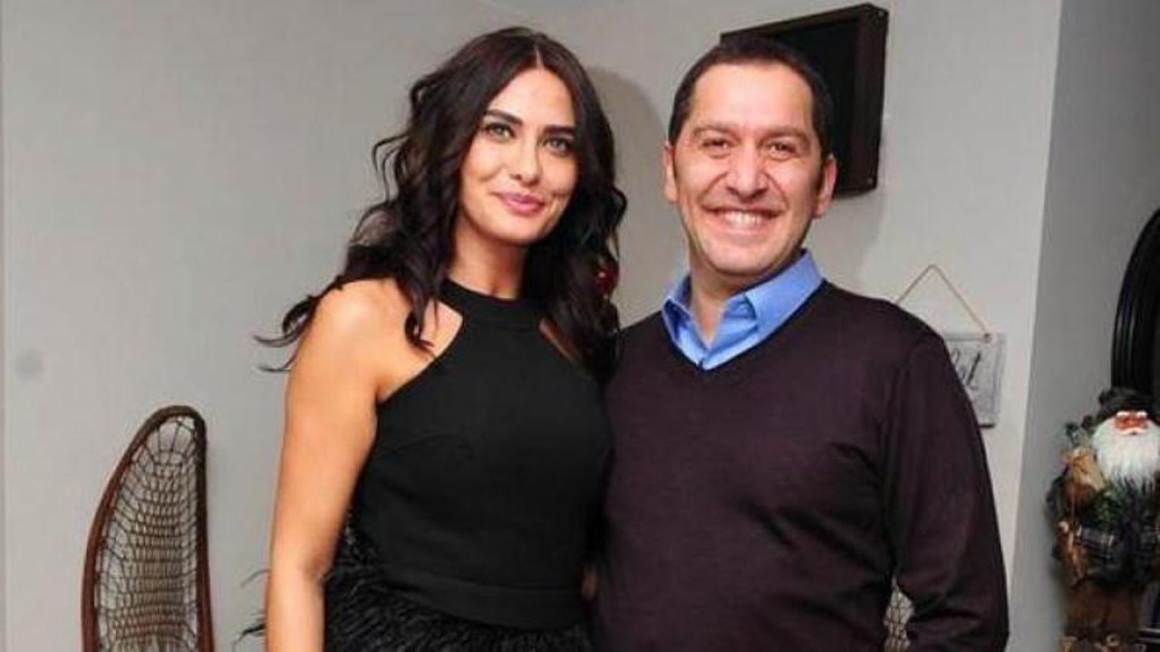 &Uuml;nl&uuml; &ccedil;ift d&uuml;ğ&uuml;n masraflarını davetlilerden istedi!