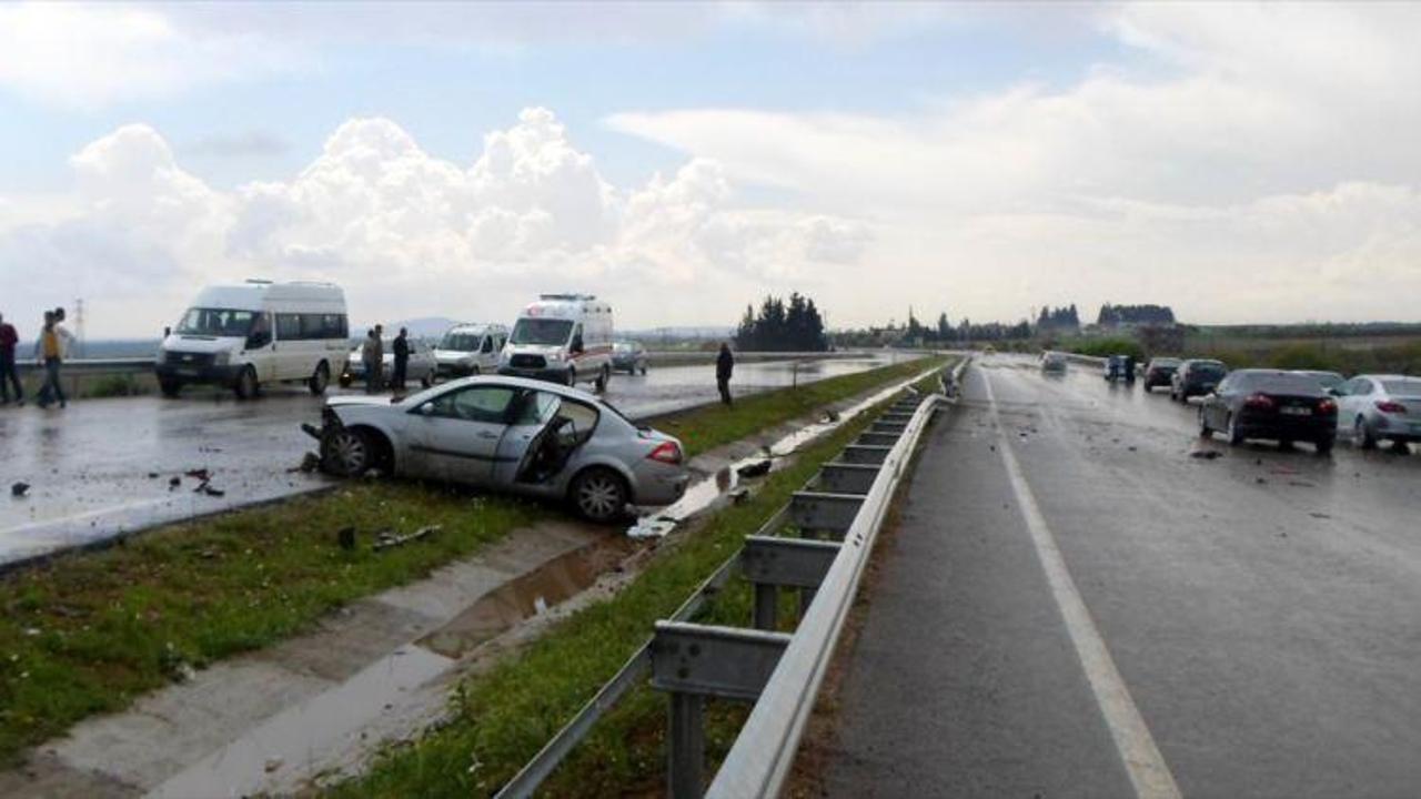 Kilis'te trafik kazası: 1 ölü, 4 yaralı