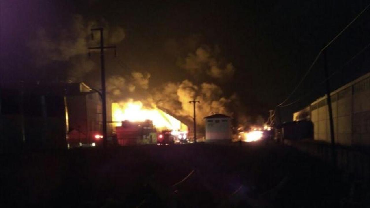 Afyonkarahisar'da yağ fabrikasında yangın