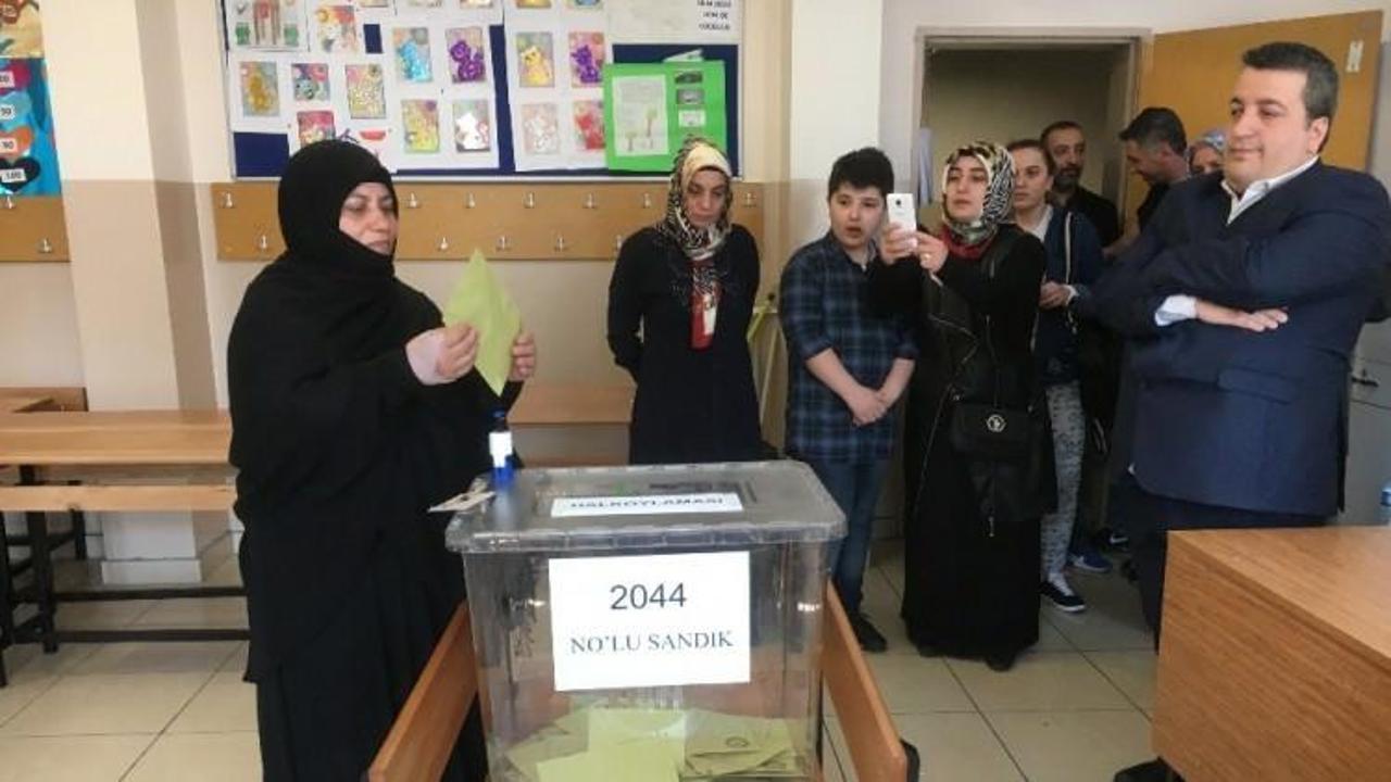 15 Temmuz&rsquo;un simgesi sandık başında!