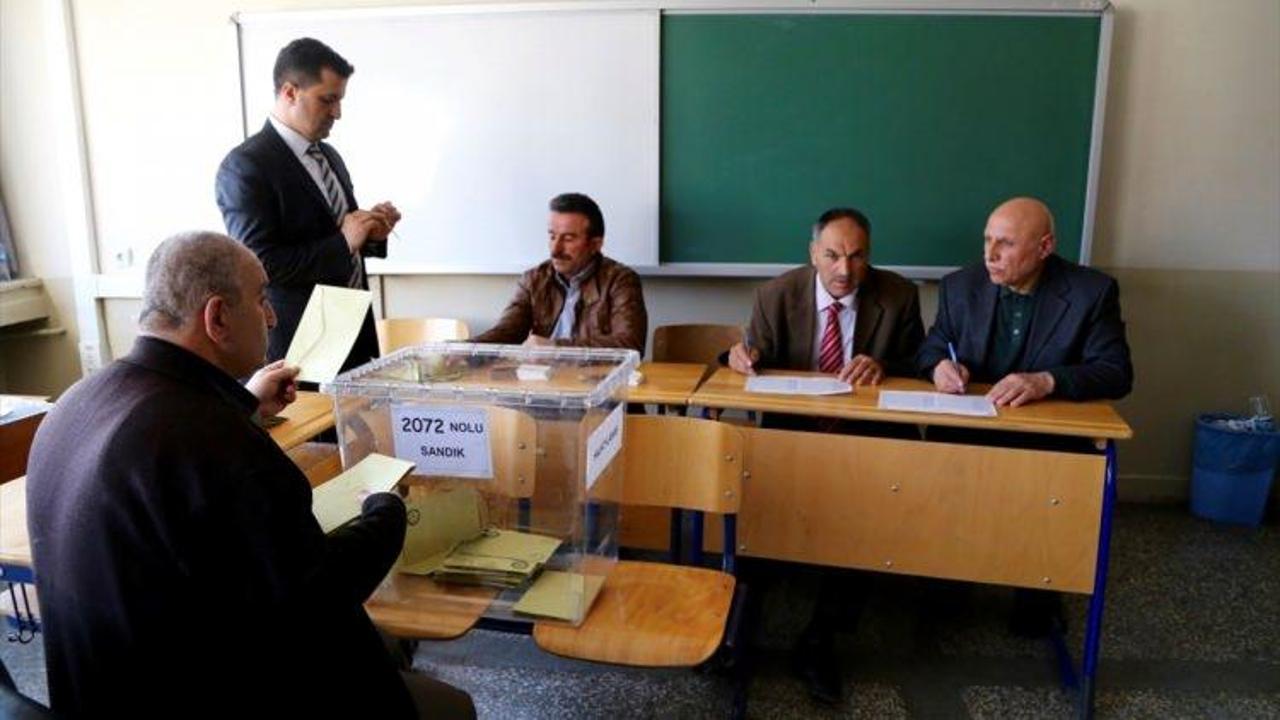 Milli Eğitim Bakanı Yılmaz'ın sandığından "evet" çıktı