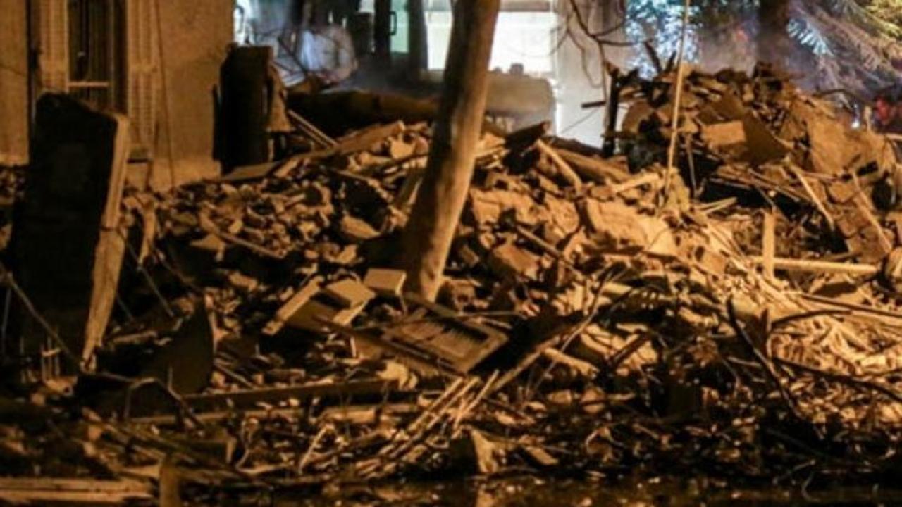 Polonya'da bina &ccedil;&ouml;kt&uuml;: 6 &ouml;l&uuml;, 4 yaralı