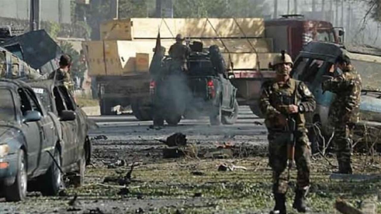 Afgan askeri üssüne saldırı: 140 asker öldü
