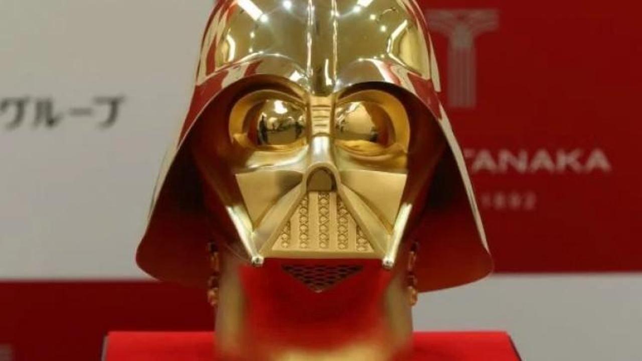 Saf altın Darth Vader maskesini yaptılar!