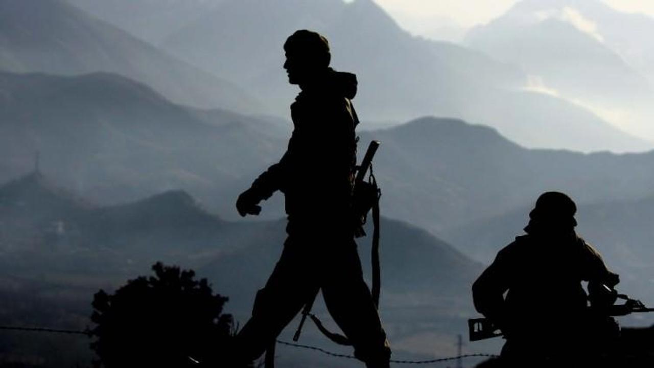 Hakkari&rsquo;de sızma girişimi: 6 ter&ouml;rist &ouml;ld&uuml;r&uuml;ld&uuml;