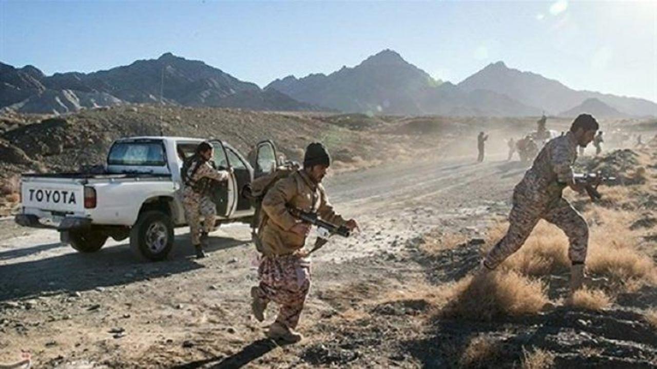 İran askerlerine Pakistan sınırında pusu: 10 ölü