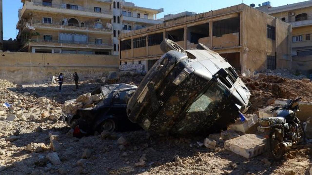 Suriye'de hastaneye saldırı! Onlarca ölü var