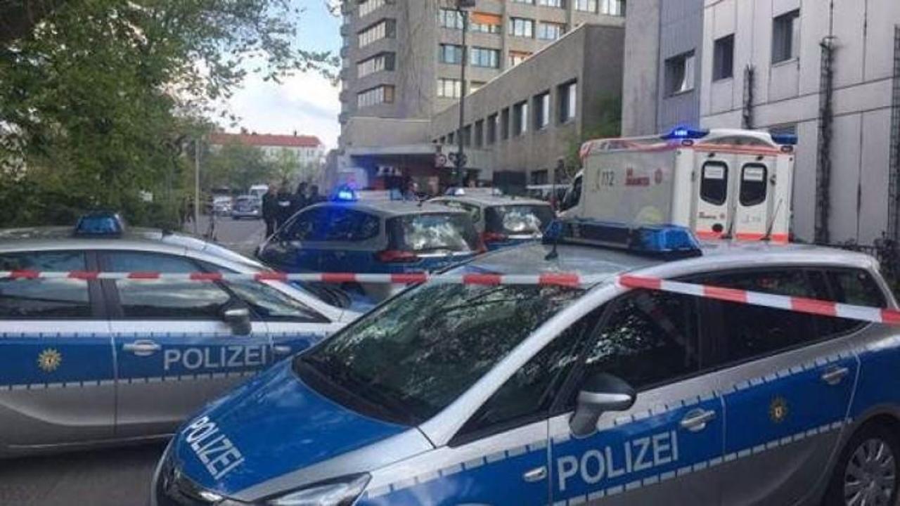 Türkler yaşıyor! Berlin'de hastanede silah sesleri
