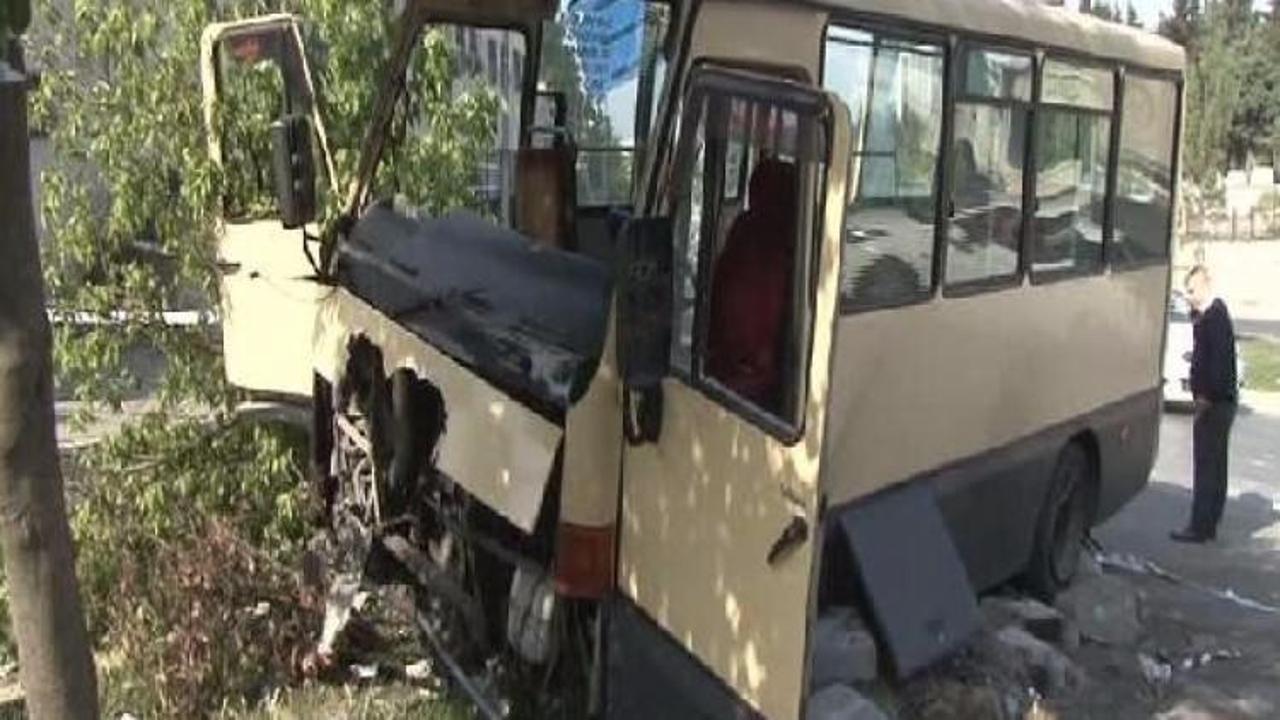 İstanbul'da minib&uuml;s ref&uuml;je &ccedil;ıktı! Yaralılar var