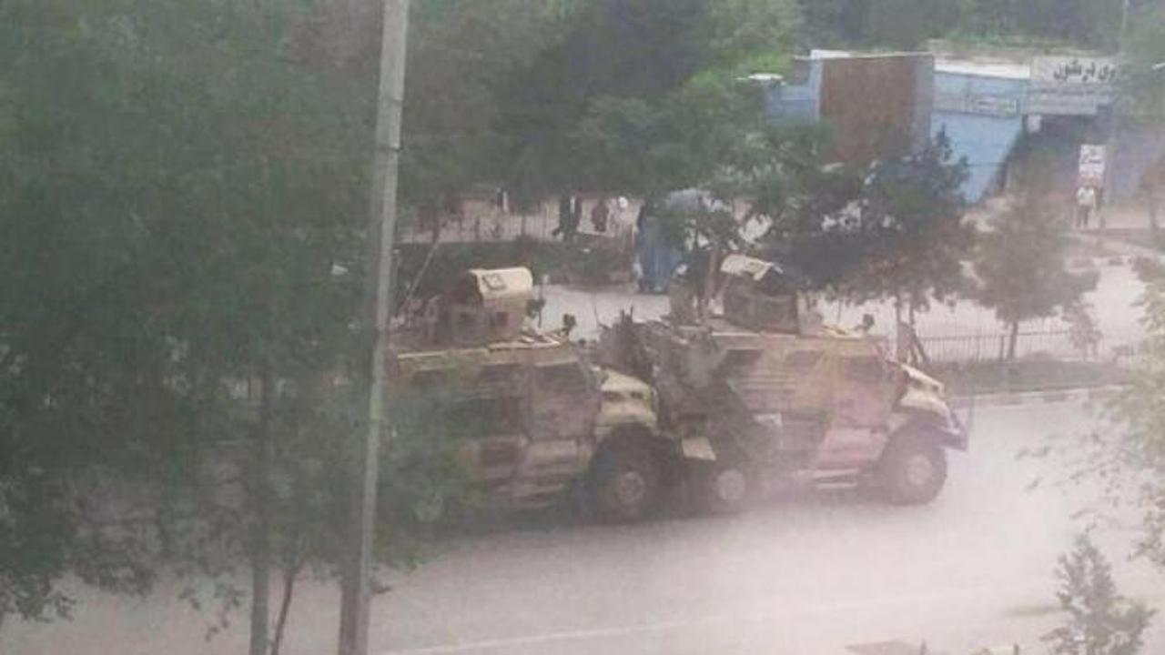 NATO askeri konvoyuna bombalı saldırı