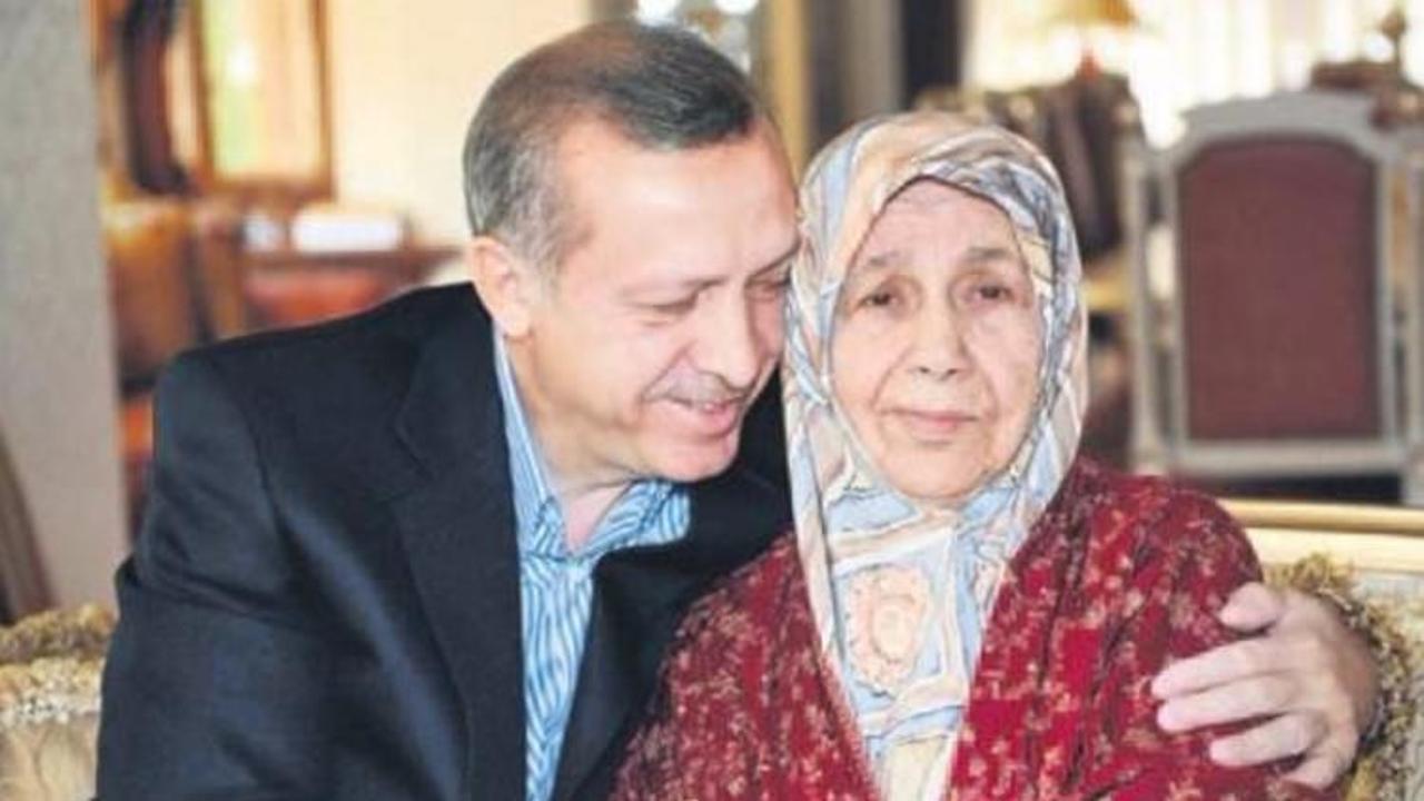 Erdoğan: Her anneyi kendi annem gibi görüyorum