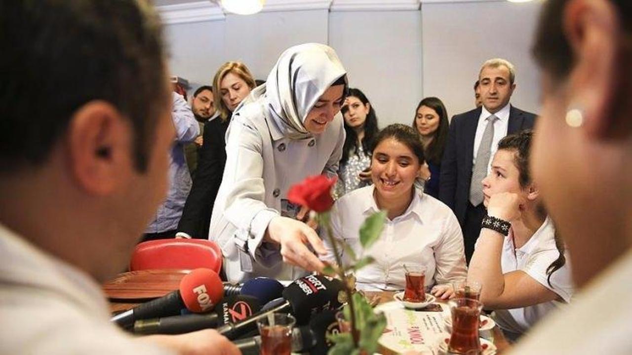 Bakan Kaya'dan engellilere &ccedil;ay servisi
