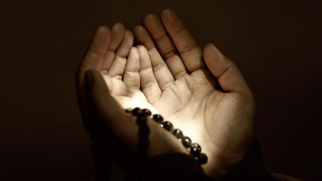 Berat Kandili duası! Hz. Muhammed (s.a.v) kandil duası 