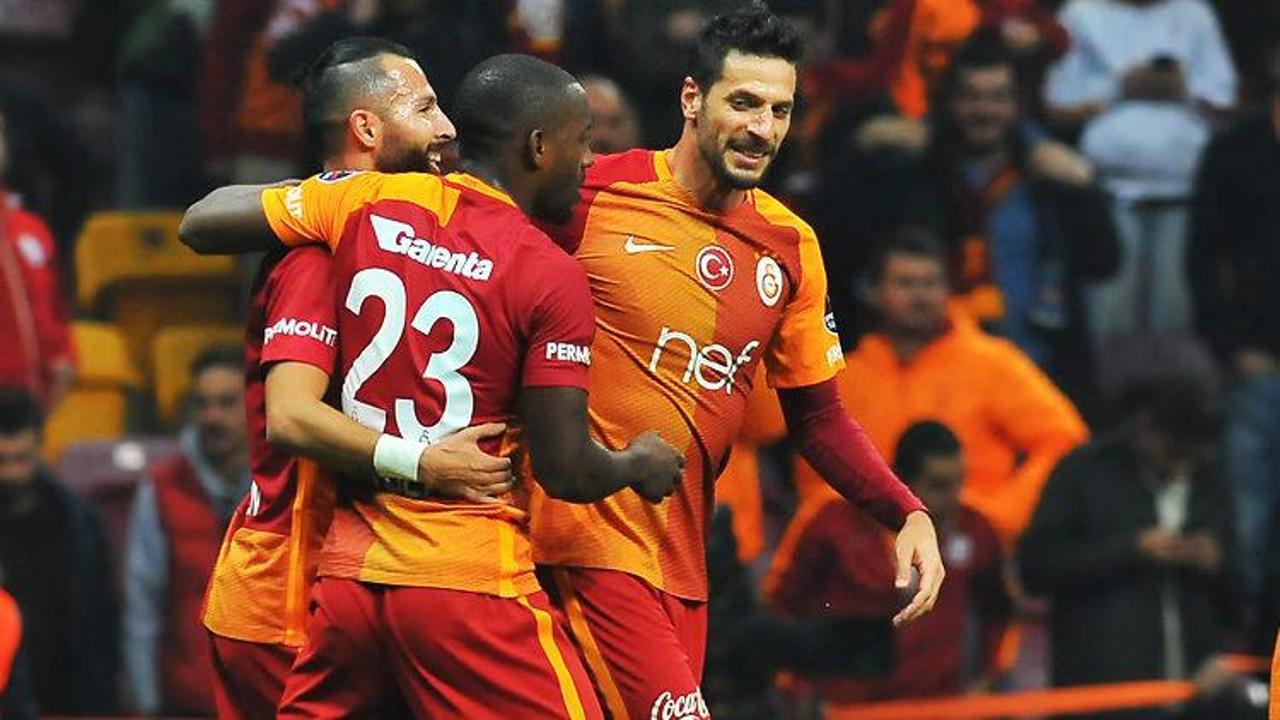Galatasaray'da 3 yıldız kadrodan çıkarıldı!