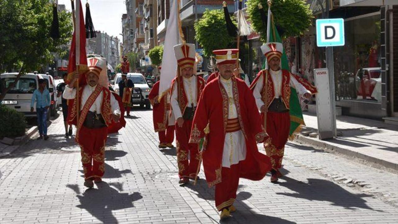 Akhisar'da "Çağlak Festivali" başladı