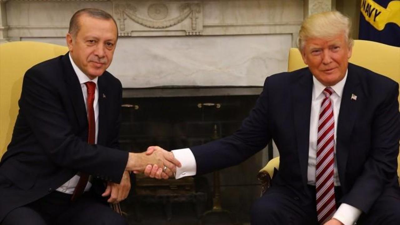D&uuml;nya g&ouml;z&uuml;yle Trump-Erdoğan g&ouml;r&uuml;şmesi!