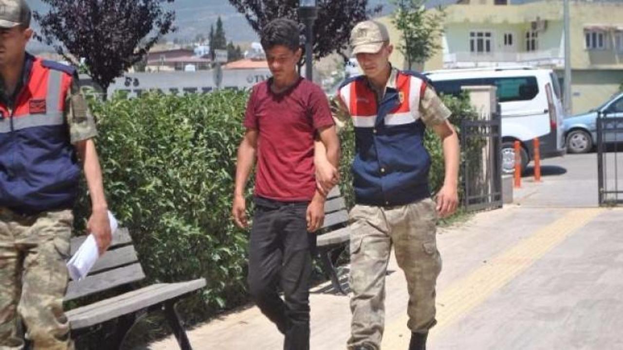 Sevdiği kızın nişan kıyafetini &ccedil;aldı