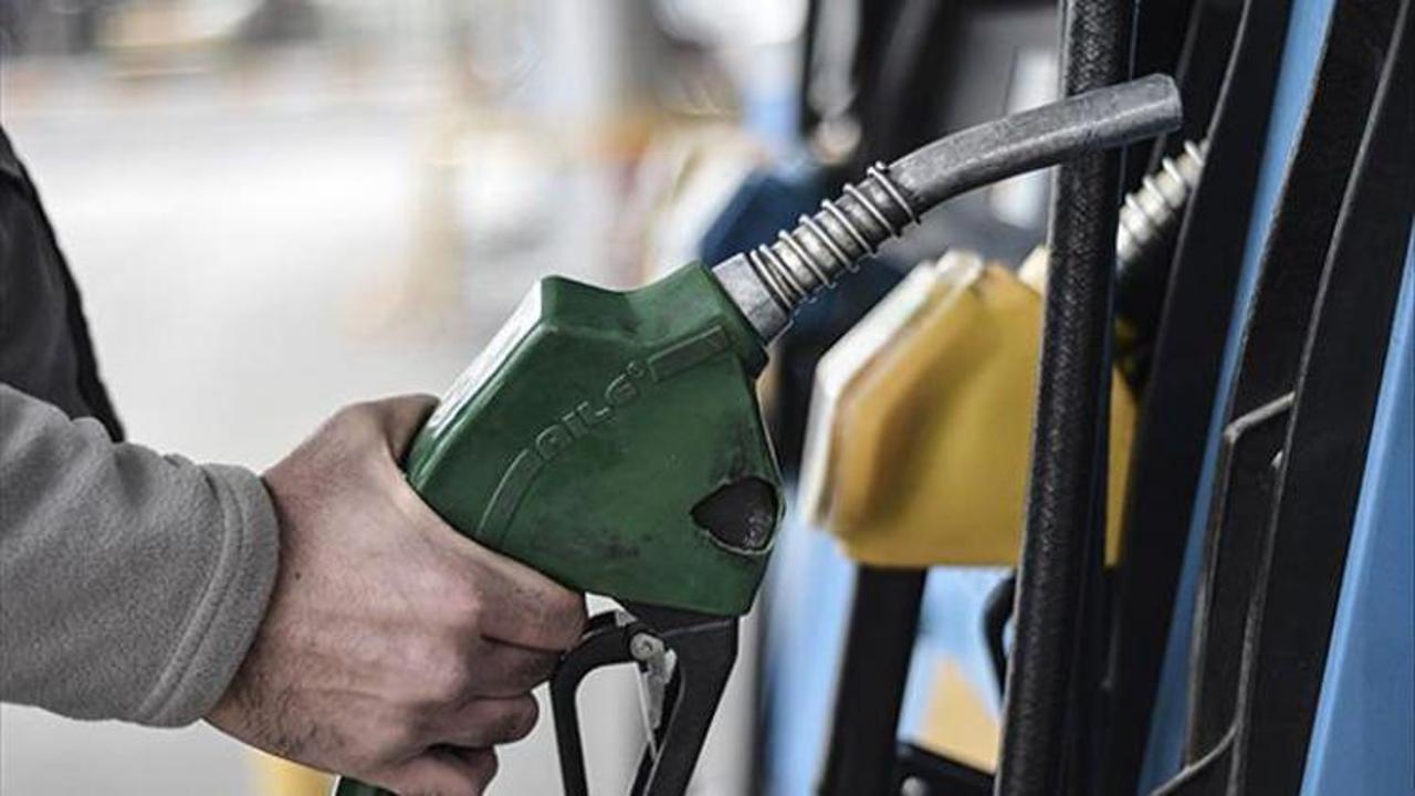 Suudi Arabistan'da benzine yüzde 80 zam
