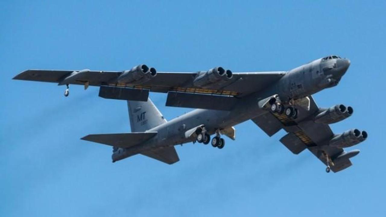 CNN: ABD Rusya sınırına B-52 gönderiyor!