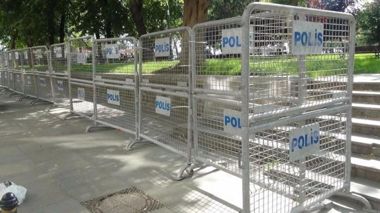Gezi Parkı'nın etrafı kapatıldı