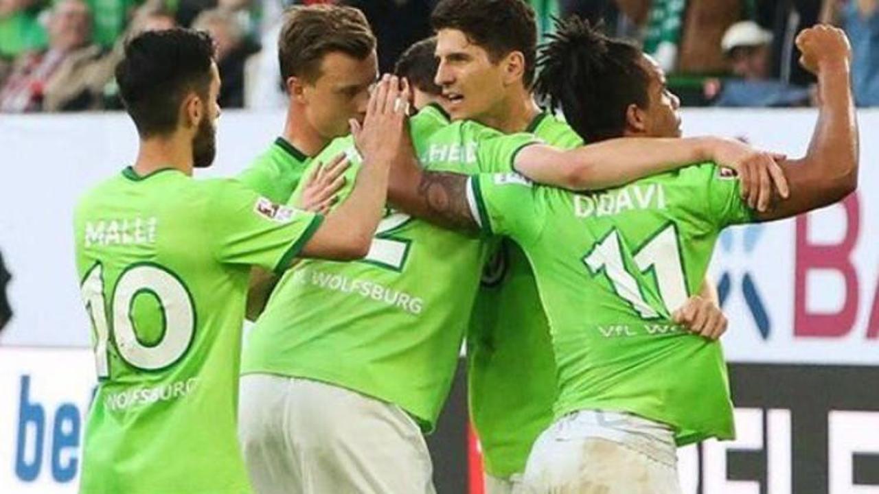 Gomez'li Wolfsburg ligde kaldı 
