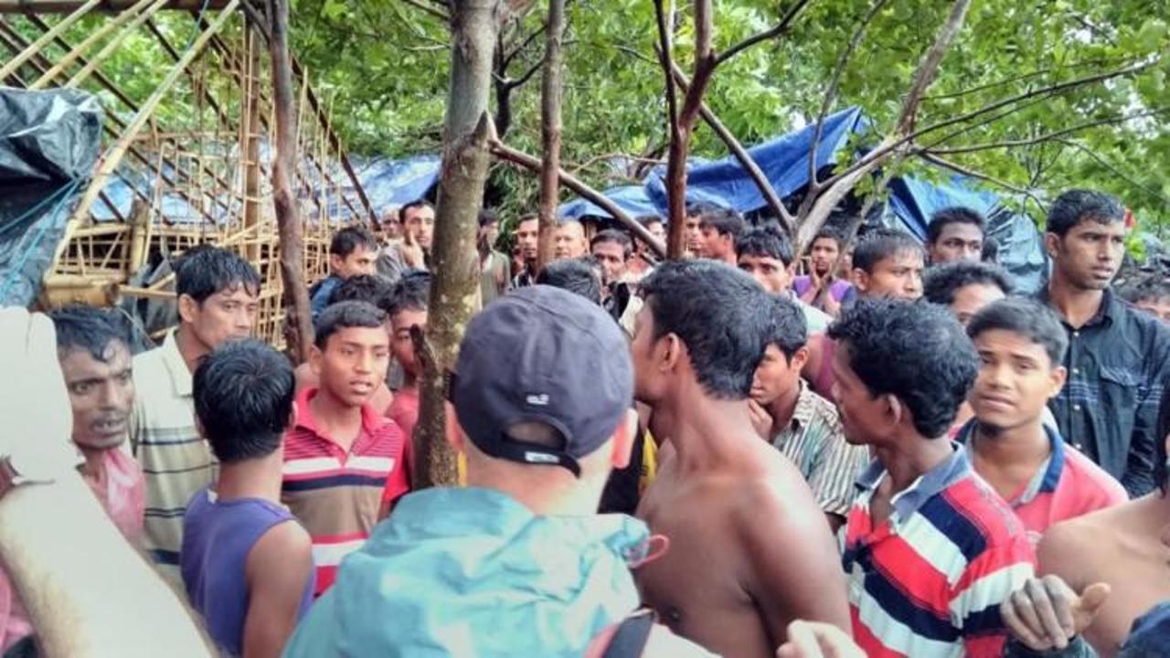 İHH’dan kasırganın vurduğu Bangladeş’e acil yardım