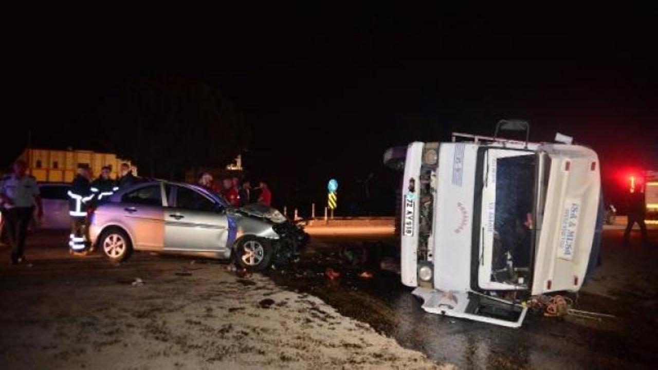 Otomobil ile kamyon çarpıştı: 1 ölü, 7 yaralı
