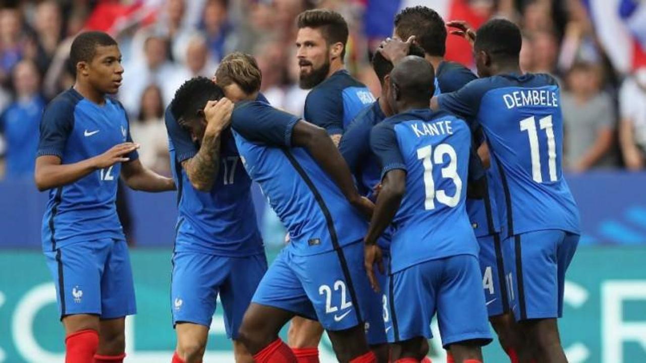 10 kişilik Fransa İngiltere'yı çarptı!