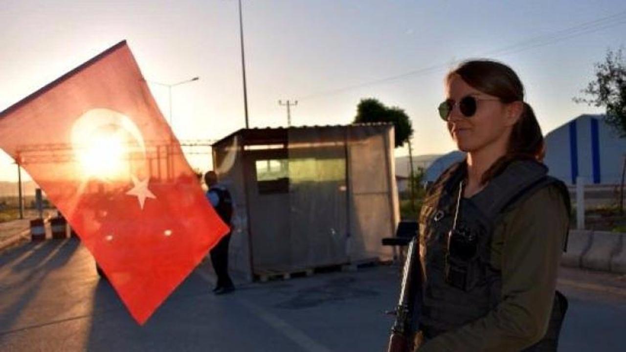 Kontrol noktasında nöbetleşe iftar yapıyorlar