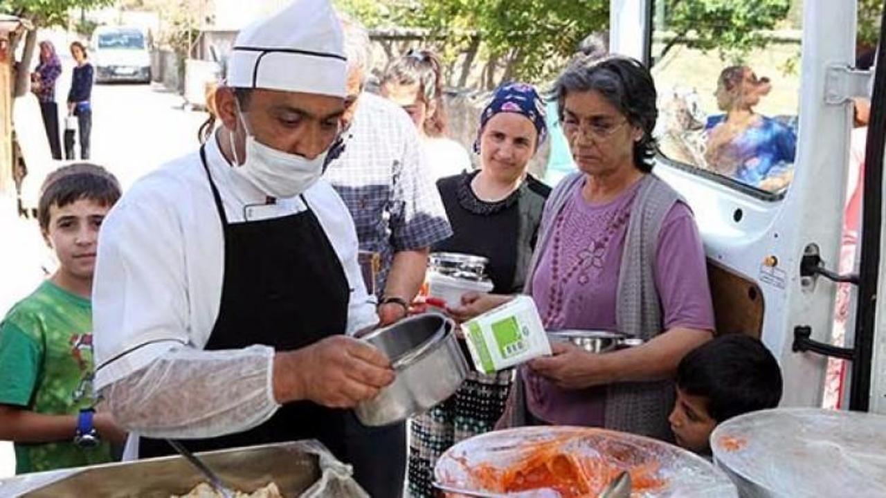 Ramazan'da yaşlı ve engellilere sıcak yemek