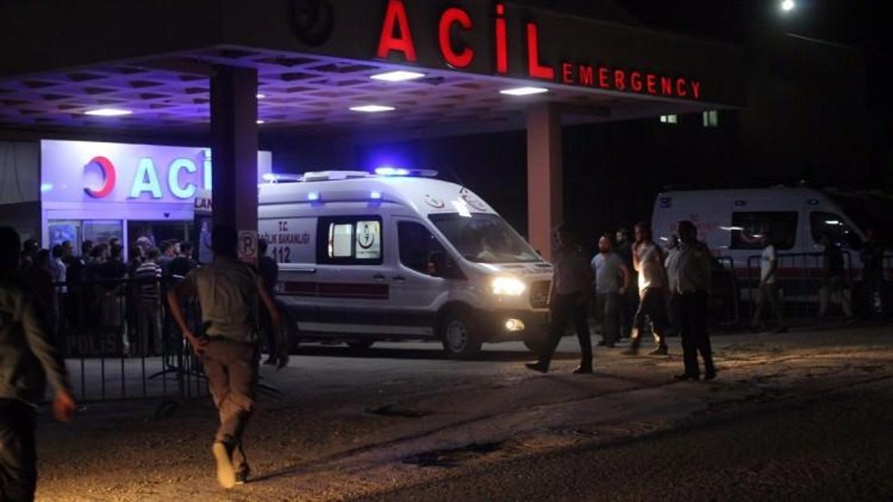 Zırhlı araç devrildi; 8 polis yaralandı