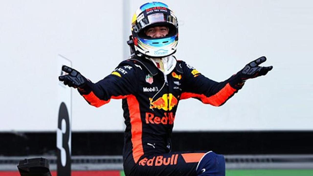 Azerbaycan'da olaylı yarışın galibi Ricciardo!
