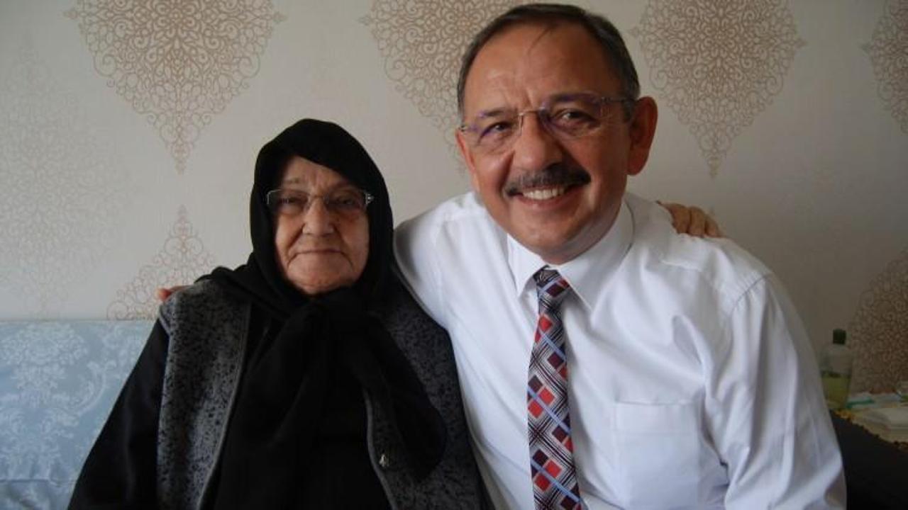 Bakan Özhaseki'nin annesi vefat etti
