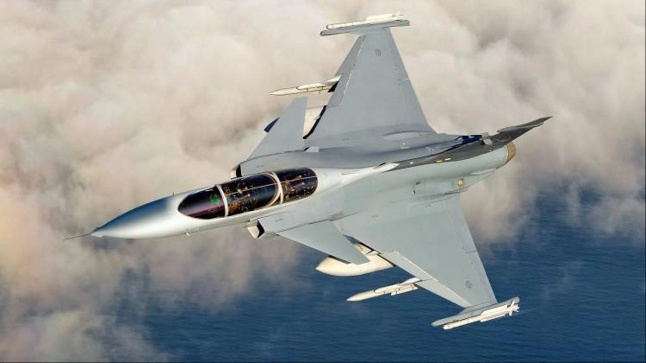 Bulgaristan İsveç'ten savaş uçağı alıyor