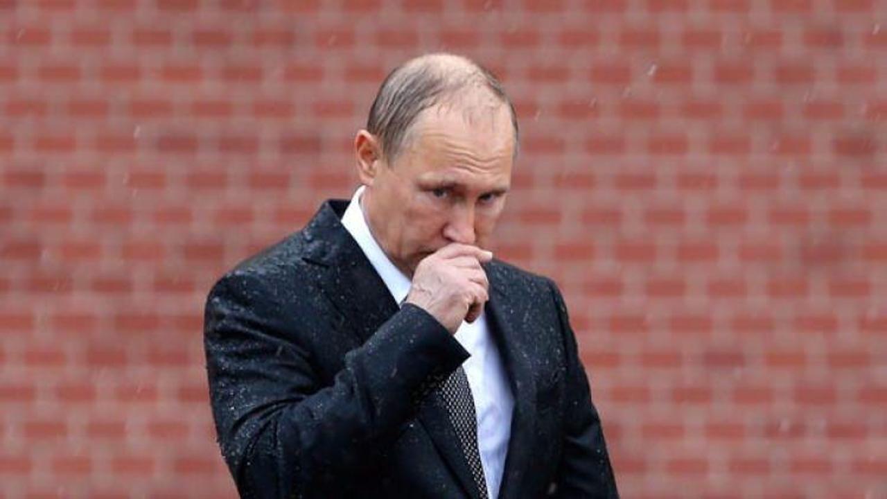 Putin sırılsıklam oldu!