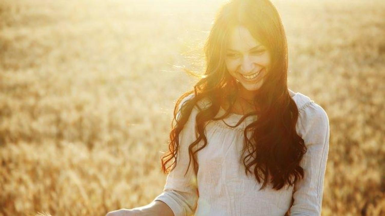 Sa&ccedil;ınızı g&uuml;neşin zararlı etkilerinden koruyun!