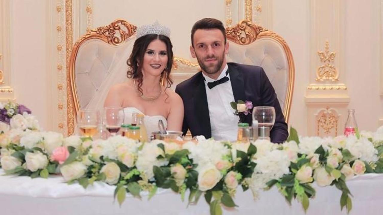 Vedat Muriç Kosova'da evlendi