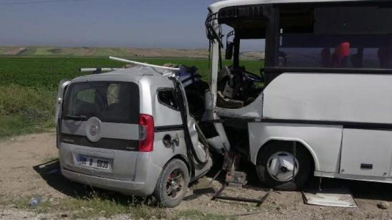 Adana'da kaza: 1 ölü, 11 yaralı